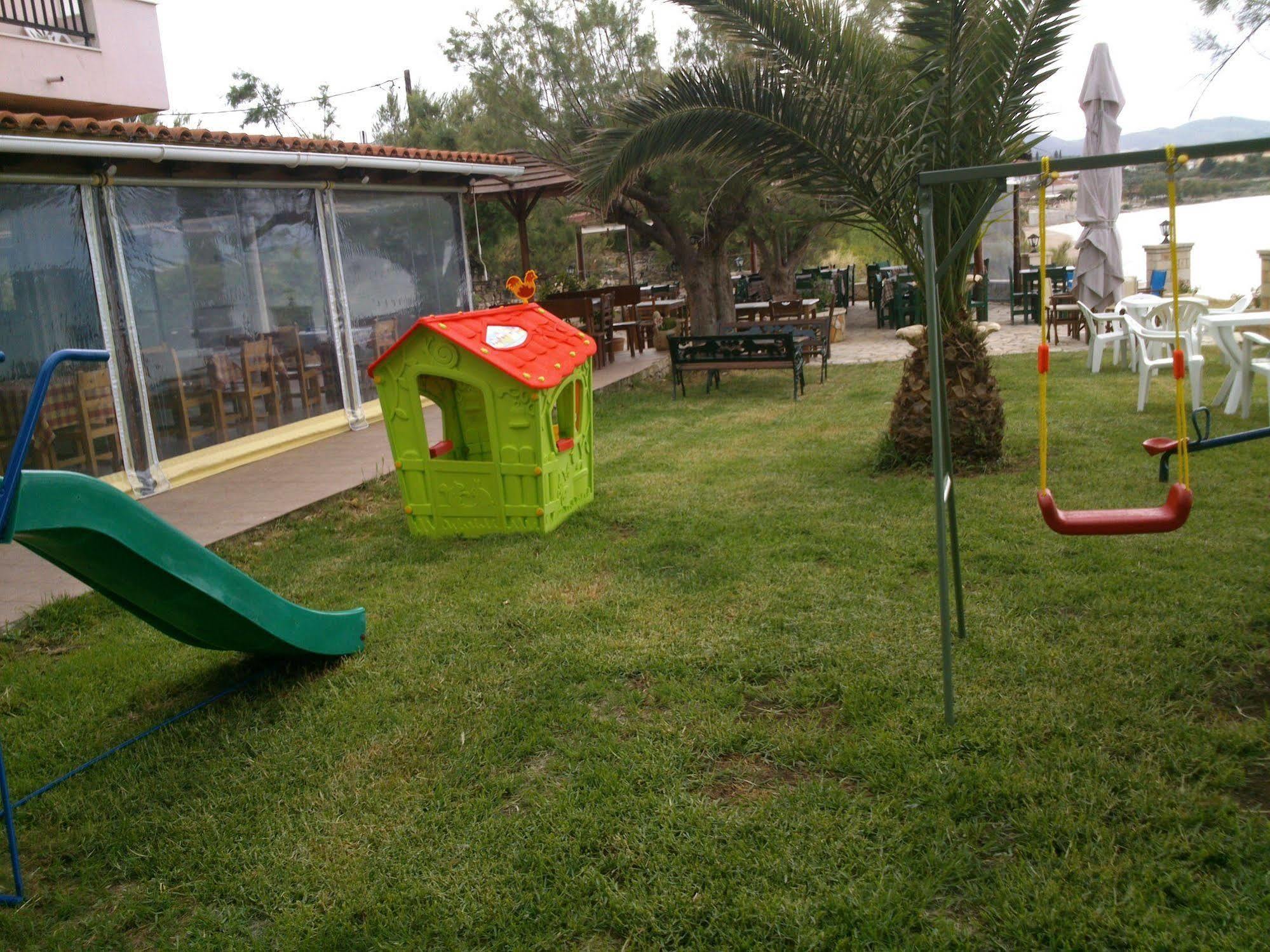 Apartament Kavos Psarou & *